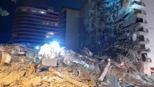 [FOTO/VIDEO] U gradu Surfside na Floridi djelomično se urušila zgrada: U tijeku izvlačenje ljudi iz ruševina, poginula najmanje jedna osoba