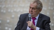 Češki predsjednik Miloš Zeman rekao da su za njega transrodne osobe 'odvratne'