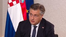 Plenković na Hrvatskom radiju: U nekim kulturama, u nekim zemljama, pomalo postaje neugodno onome koji se nije cijepio; Grmoju i Petrova optužio da su huškali, a sada plaču