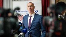 Puljak zove Plenkovića u Split, traži status županije, provjerava diplome u gradskoj upravi i eskivira pitanja o - zastavama