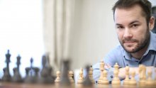 Ivan Šarić kreirao senzaciju u drugom danu velikog turnira u brzom šahu; najbolji hrvatski velemajstor pobijedio izazivača svjetskog prvaka