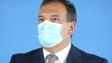 Nova taktika: Beroš moli obiteljske liječnike da dnevno nazovu barem pet pacijenata i nagovaraju ih na cijepljenje