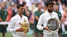 Novak Đoković riječima upućenim poraženom Talijanu pokazao kakav je zapravo čovjek, a nakon meča je poslao jasnu poruku i Federeru i Nadalu
