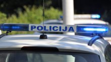 Belgijac BMW-om naganjao djevojku pa u Petrčanima naletio na trudnicu. Njeno dijete je preminulo