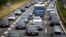 Problemi u prometu: Jak vjetar, prometna nesreća, gužve, mokri kolnici
