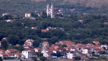 Općina u zaleđu Splita povećala naknade za novorođenu djecu: Za prvo dijete 5000 kuna, za peto 45.000