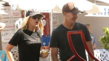 Treća sreća: Glumica Anna Faris potajno se udala za zaručnika Michaela Barretta