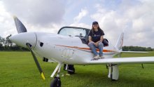 Krči put ženama u STEM-u: Upoznajte najmlađu pilotkinju koja će mikro letjelicom proći 51.000 kilometara oko svijeta
