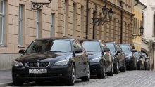 Provjerili smo koji sve političari imaju pravo na službeni automobil 24 sata dnevno