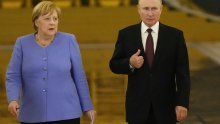 [FOTO] Merkel u oproštajnom posjetu Moskvi zatražila oslobađanje Navaljnog