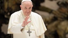 Papa Franjo prihvatio odreknuće od službe apostolskog nuncija u BiH