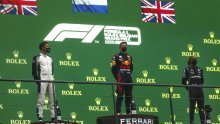 [FOTO] Bolidi tri puta izlazili na stazu, a nakon samo tri kruga Max Verstappen proglašen pobjednikom; Lewis Hamilton se nije suzdržao: 'Sve je u novcu'