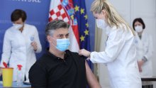 Plenković primio drugu dozu cjepiva AstraZeneca: Konzultirao sam se s liječnicima...