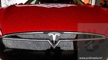 Tesla u tajnosti testira autonomne vožnje i skuplja milijune kilometara u simulacijama