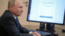Putin kaže da će Rusija isporučiti još plina ako to Europa zatraži