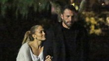 Nerazdvojni i dalje: I dok Jennifer Lopez zaljubljeno gleda u njega, Ben Affleck izgubljen je u mislima