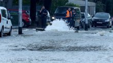 [VIDEO/FOTO] Stanovnike Trešnjevke probudila poplava, brojni sutereni i podrumi pod vodom