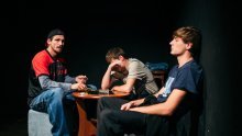 Nova premijera u KunstTeatru – Ti si prvi hrabar