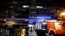 [FOTO] U požaru stana u Zapruđu smrtno stradao muškarac