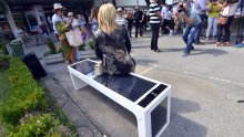 Solarna klupa postavljena u Zagrebu