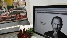 [FOTO] Deset godina od smrti Stevea Jobsa: Apple je tada vrijedio 350, a danas više od 2358 milijardi dolara, no ima tu jedan jako veliki 'ali'