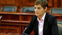 Brnabić: Pandemija će stati ili kad se svi zarazimo ili ako se svi cijepimo