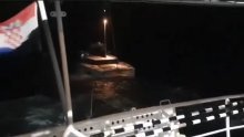 [VIDEO] Poljaci isplovili po orkanskoj buri i valovima od četiri metra: Pogledajte snimku spašavanja