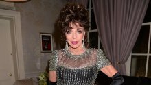 Legendarna Alexis iz 'Dinastije' ni u devetom desetljeću ne odustaje od šljokica i dramatičnih modnih izdanja