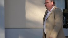 Vladimir Šeks napisao knjigu u kojoj na preko 1000 stranica pokušava otkriti istinu o tomu tko je odgovoran za pad Bosanske Posavine