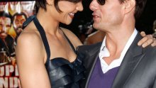 Tom Cruise: 'Mislim da Katie treba zatrudnjeti'