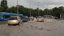 U olujnom nevremenu odronio se željeznički nasip