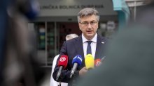 [FOTO] Andrej Plenković posjetio KB Dubrava: 'Necijepljeni koji završi na bolničkom liječenju, zauzima mjesto nekome drugom koji zahtijeva skrb'