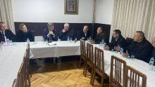 Plenković na Kosovu, sastao se s Kurtijem, obišao Janjevo, posjetio KFOR bazu