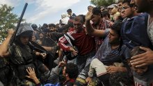 Više desetaka migranata uspjelo ući u Makedoniju