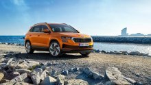 [FOTO/VIDEO] Predstavljen osvježeni Škoda Karoq: Najprodavaniji Škodin SUV sada ima nove tehnologije i novi izgled