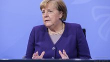 Angela Merkel održala oproštajni govor uz tradicionalni mimohod njemačke vojske