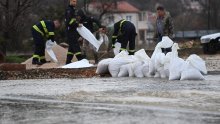 Načelnik poplavljenog Dicma: 'Prije tri mjeseca upozorio sam na ovo Hrvatske vode! U zadnjih sto godina nismo doživjeli nešto ovakvo'