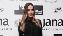 Samo netko s takvim tijelom može je nositi: Tatjana Dragović izgleda senzacionalno u haljini koja ne trpi donje rublje