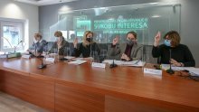 Povjerenstvo: Ministri nisu povrijedili zakon zbog posjećivanja Kluba u Slovenskoj