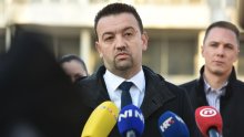 Suverenisti osuđuju Pupovca i Plenkovića u vezi tzv. Dana Republike Srpske