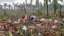 Tajfun Rai poharao Filipine, nema struje, vode, broj poginulih se popeo na 142