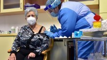 Omikron zavladao Slovenijom: Oko Nove godine očekuje se novi vrhunac epidemije