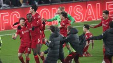 Liverpool dramatičnim preokretom došao do polufinala Liga kupa; Vlašić asistirao, West Ham ispao