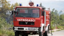 Dostavni kombi Hrvatske pošte izgorio na autocesti A1, šteta 100 tisuća kuna