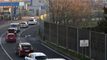 Gužve i kolone na autocestama, u blizini šoping centara i na graničnim prijelazima