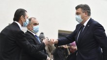 Teška situacija u Dalmaciji, Plenković ispred splitskog KBC-a: 'Osnovna poruka je cijepljenje, poštivanje epidemioloških mjera i slušanje struke'