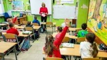Uvodi se samotestiranje za učenike, ali oni koji odbiju i dalje će moći dolaziti u školu. Ide se na povjerenje s roditeljima