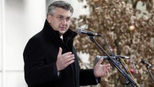 [FOTO/VIDEO] Plenković: Aferu u HNB-u vjerojatno će provjeriti i Hanfa, zasad ću se suzdržati od komentara i spekulacija