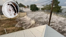 [VIDEO] Strašna erupcija vulkana u južnom Pacifiku vidjela se iz svemira: Valovi zapljuskuju kuće, ljudi bježe u panici