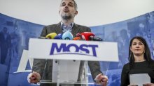 Raspudić: Mjere za cijepljenu i necijepljenu djecu su diskriminirajuće i protuustavne